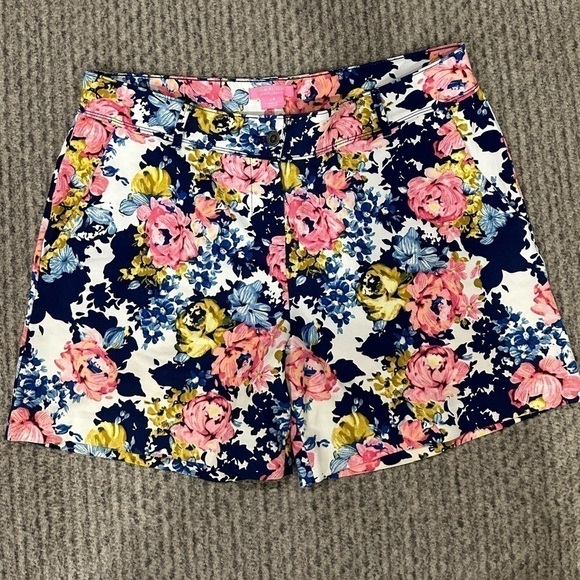 ISAAC MIZRAHI Floral Shorts, EUC! - Picture 1 of 5